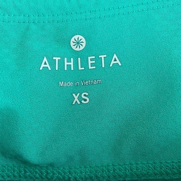 Athleta Dobby Sonar lightweight Capri green - Picture 6 of 9